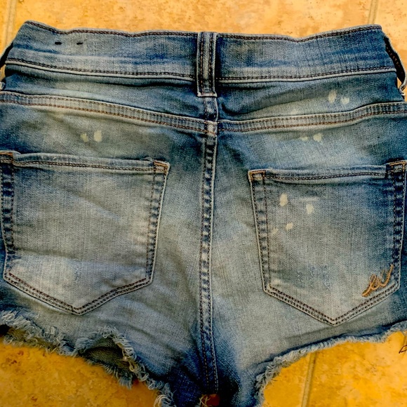 Jean shorts - Picture 3 of 3